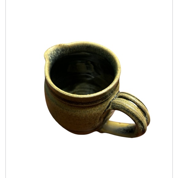 Handmade Studio Pottery Creamer. - Picture 3 of 7
